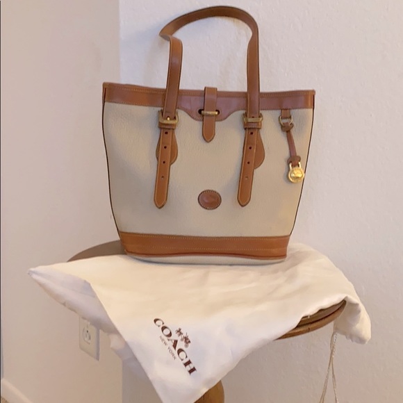 Dooney and Bourke Bag - Picture 1 of 4